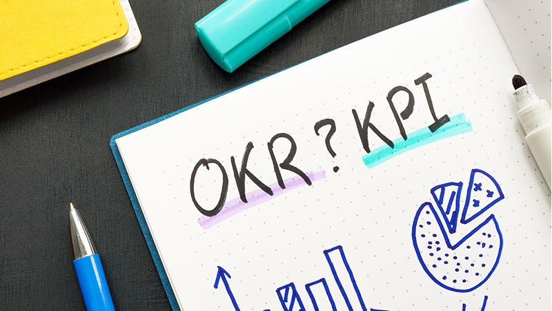 OKRとKPIの違いとは｜MBOとの違いや運用のポイントも解説！